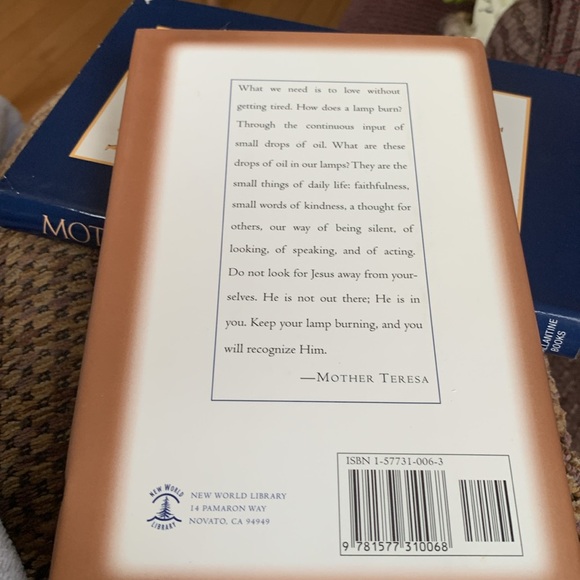 Books about Mother Teresa(6) - Picture 7 of 13